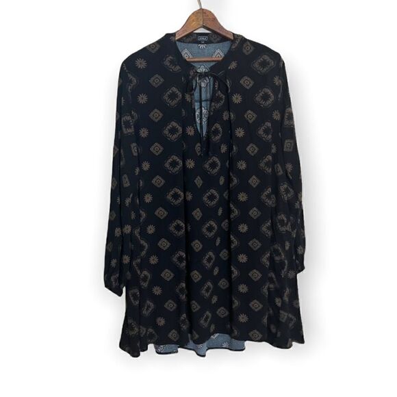 Lira Front Tie Tunic Top - Picture 1 of 7
